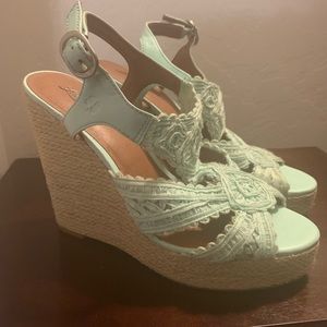 Beautifully Detailed Mint Lucky Brand Wedges 🍀